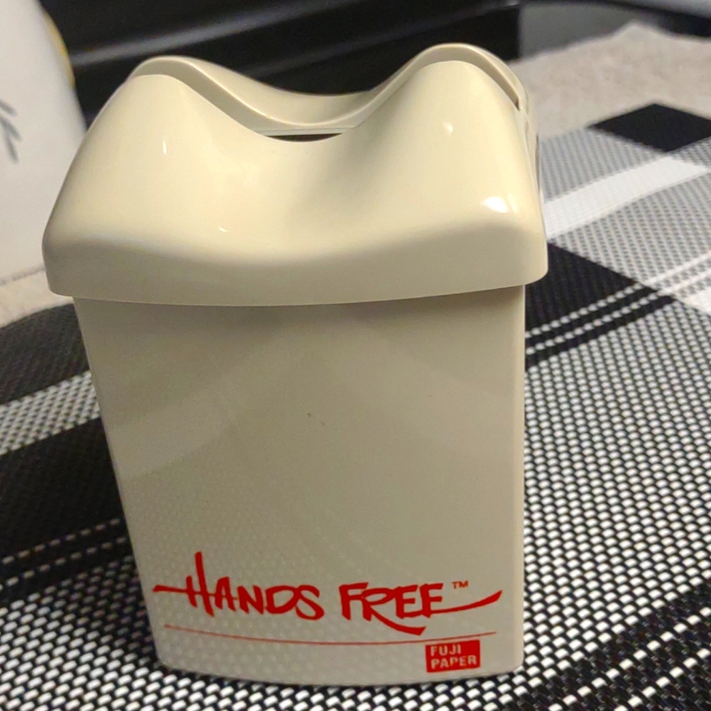 COPY - FUGI Hands Free end wrap dispenser.